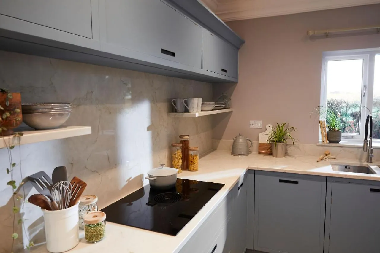 Spacious 4 Bed Family Cottage In Parkland Setting York Dom wakacyjny